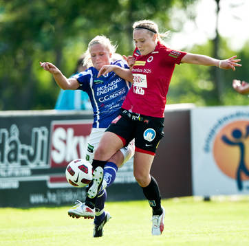 Margret Lara Vidarsdottir, Kristianstad, tas hårt i