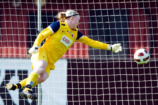 Hedvig Lindahl, målvakt, Kristianstad, räddning