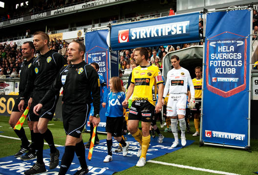 Svenska Spel. Inmarsch, spelarentré