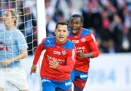 0-1 Rachid Bouaouzan och May Mahlangu, Helsingborg