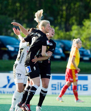 Sofia Jakobsson och Hanna Pettersson, Umeå, jubel
