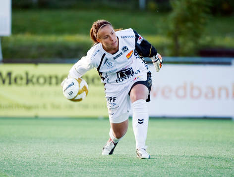 Carola Söberg, målvakt