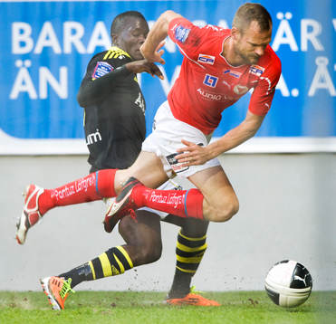 Tobias Carlsson, Kalmar och Ibrahim Bangura, AIK