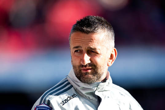 Nebojsa Novakovic, assisterande tränare