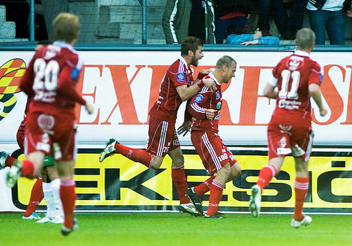 Christophe Lallet och Peter Samuelsson, Degerfors, jubel
