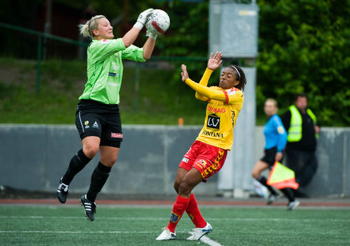 Veronica Arneflod, målvakt, Hammarby och Elaine Estrella