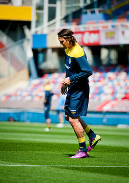 Zlatan Ibrahimovic stannar till och lägger kroppsvikten