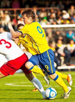 Måns Söderqvist, Sverige