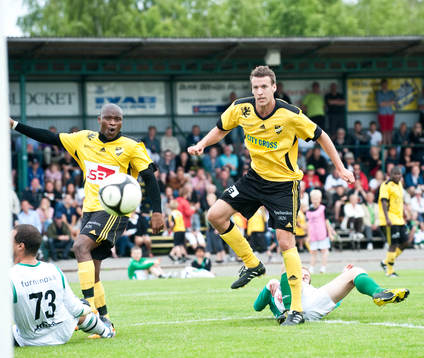 0-2, IFK Hässleholm jubel, domaren har dömt mål, men