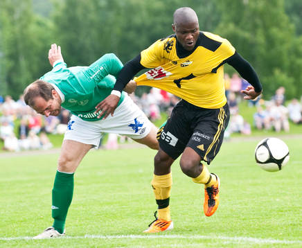 Tröjdragning, Tokelo Rantie, Hässleholm