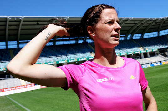Lotta Schelin. Stadium, Adidas