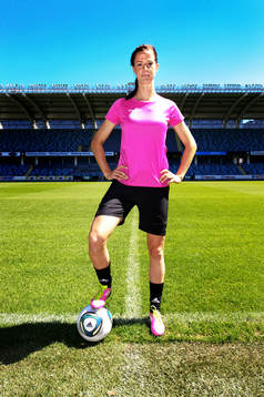 Lotta Schelin. Stadium, Adidas