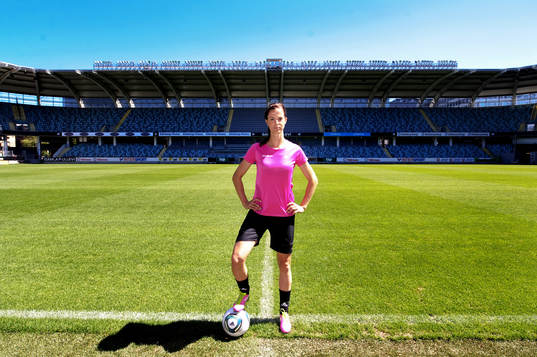 Lotta Schelin. Stadium, Adidas