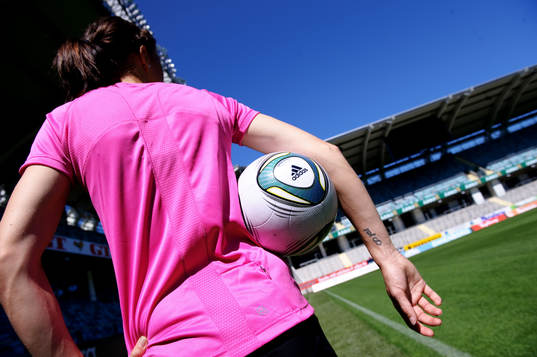 Lotta Schelin. Stadium, Adidas