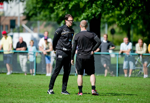 Rikard Norling, ny tränare, gör sin första träning med
