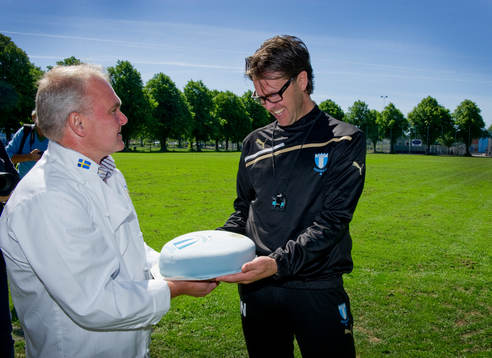 Rikard Norling, ny tränare, gör sin första träning med