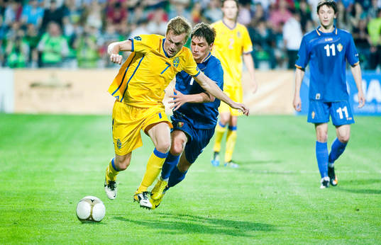 Sebastian Larsson, Sverige