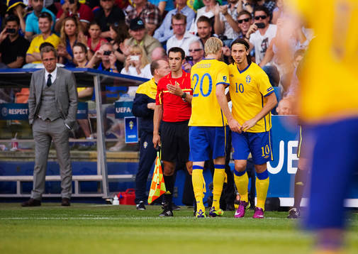 Zlatan Ibrahimovic, Sverige, byter av Ola Toivonen