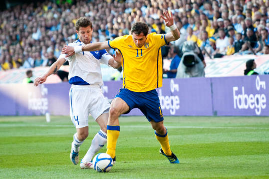 Joona Toivo, Finland mot Johan Elmander, Sverige