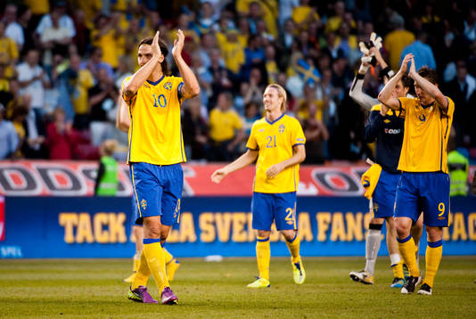 Zlatan Ibrahimovic och Sverige tackar publiken