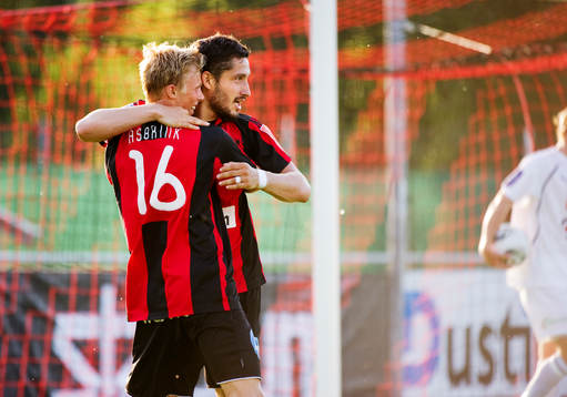 Målskyttarna Pontus Åsbrink och Pablo Pinones Arce,