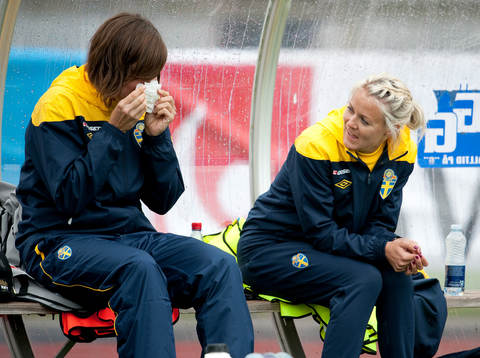 Sjukstugan i Svenska laget, Linda Forsberg och Josefine