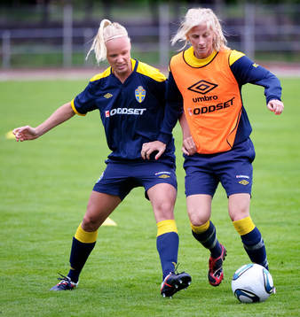 Caroline Seger, Sofia Jakobsson