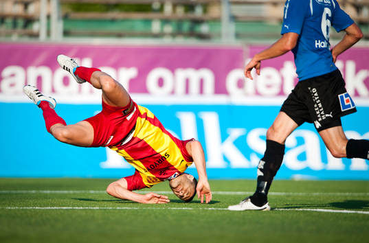Sharbel Touma, Syrianska står på huvudet