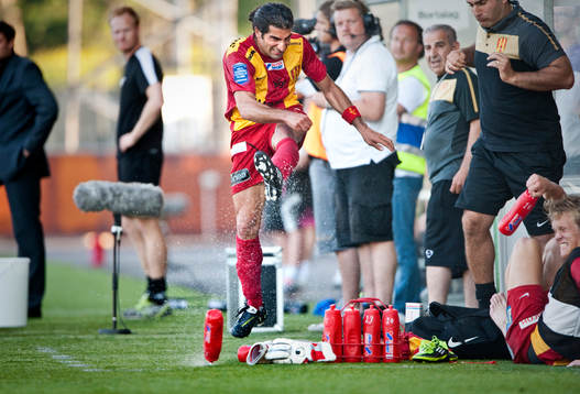Abgar Barsom, Syrianska blir förbannad och frustrerad i