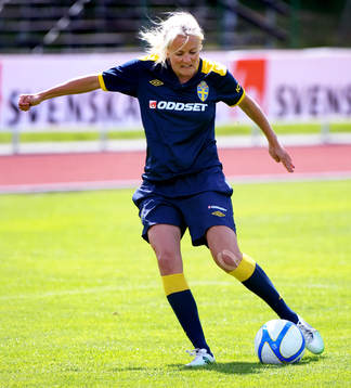 Josefine Öqvist, Sverige