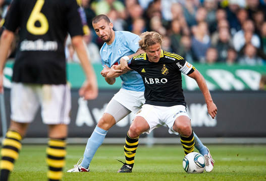 Guillermo Molins, Malmö sliter och drar i Daniel