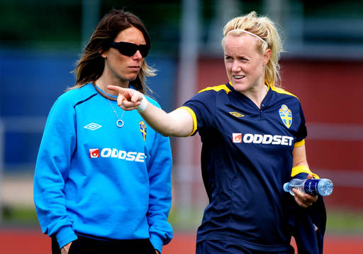 Karin Schröder, Sjukgymnast och Kristin Hammarström