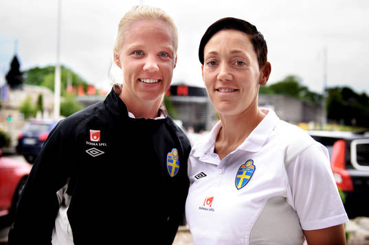 Caroline Seger, Therese Sjögran, Sverige
