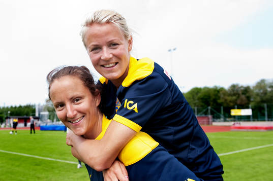 Sofia Lundgren, målvakt, Josefine Öqvist