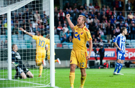 Kasper Hämäläinen, Djurgården, gör 0-3, jubel Mattias