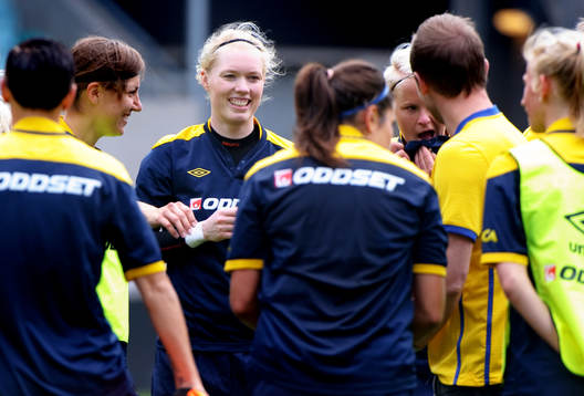 Hedvig Lindahl, målvakt