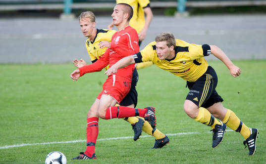 Viktor Bergström och Daniel Engel, Hässleholm, stoppar en