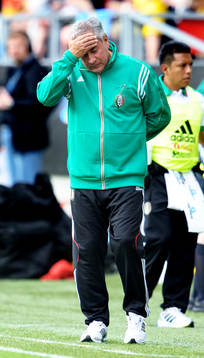 Leonardo Cuellar, förbundskapten, Mexiko