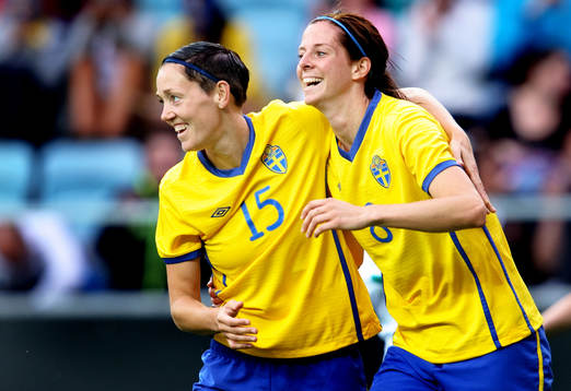 Therese Sjögran, Lotta Schelin, Sverige, jubel