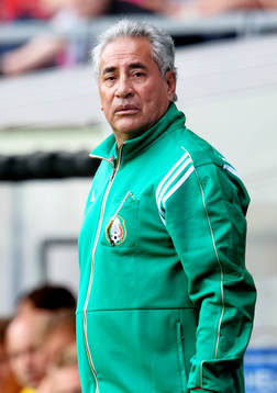 Leonardo Cuellar, förbundskapten