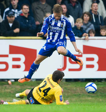 Niklas Bärkroth, IFK Göteborg och Samuel Petrone, Mjällby
