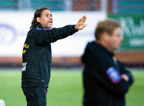 Bläddra bland fler bilder av Fotboll, Allsvenskan, Syrianska - Mjällby