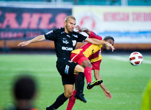 Johan Svensson, Mjällby och Yussuf Saleh, Syrianska