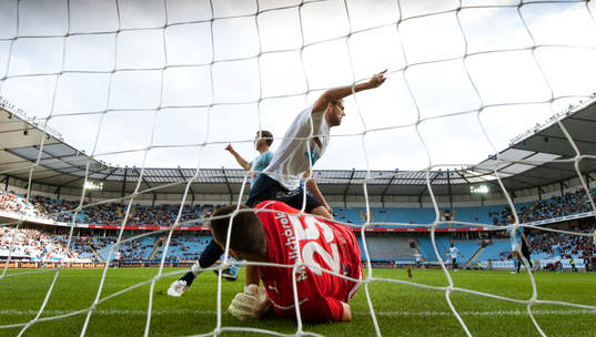 Mikael Dahlberg, Gefle, jubel, gör mål men det döms bort