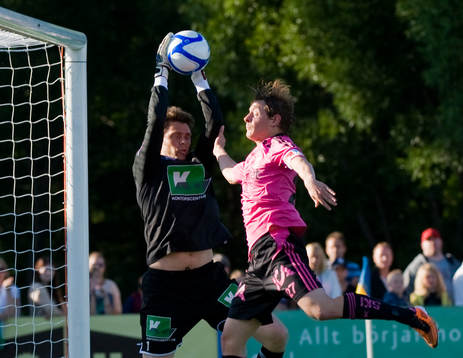 Mattias Hugosson, målvakt, Gefle och Joel Allansson,