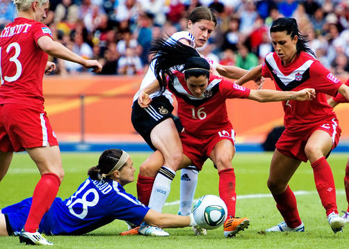 Erin McLeod, målvakt, Kanada, Kerstin Garefrekes,