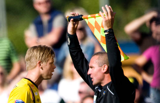 David Löfqvist och assisterande domare, linjedomare,
