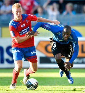 Peter Larsson, Helsingborg och Joe Sise, Halmstad