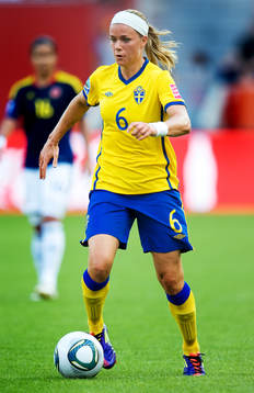 Sara Thunebro, Sverige