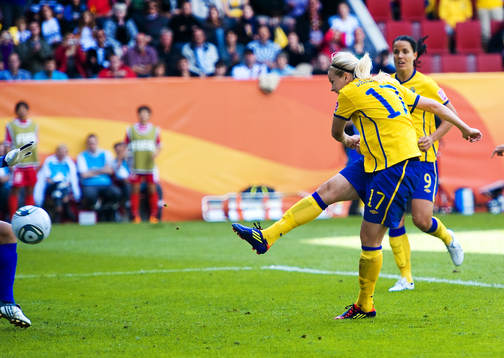 Lisa Dahlkvist, Sverige, 1-0